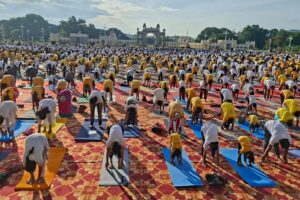 Thousands perform yoga at Mysore palace as city celebrates International Yoga Day