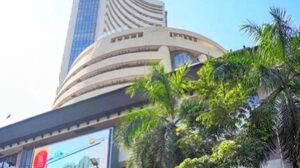 Stock markets go into tailspin; Sensex, Nifty drop over 1%