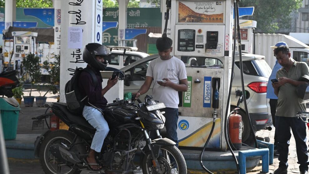 Government revises fuel export levies for fortnight beginning June 1, domestic rates unchanged
