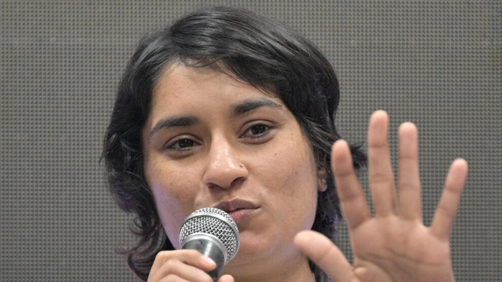 WFI moves Supreme Court against HC order allowing Vinesh Phogat to participate in Asian Games selection trials