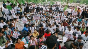 Supported by CJP, Lucknow students protest lack of transparency, irregularities in recruitment drives